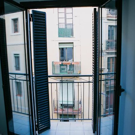 Residencia Universitaria Tagaste Барселона Екстериор снимка